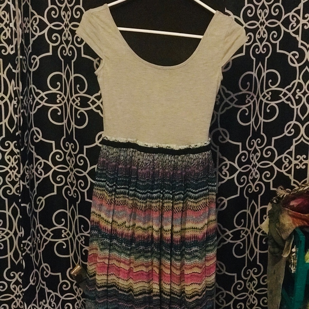 Dress - Picture 4 of 5